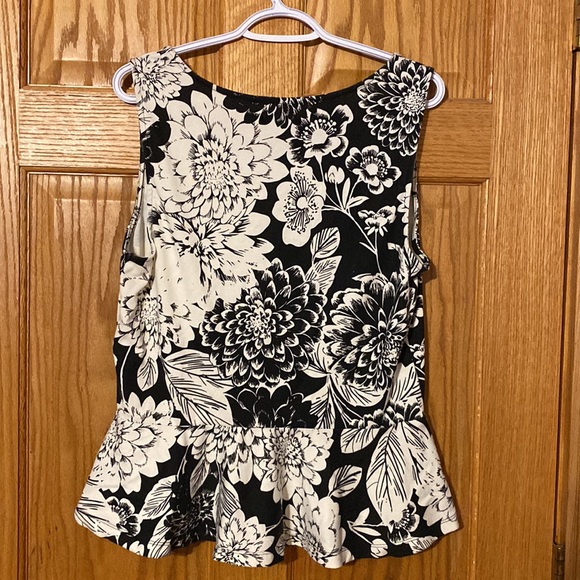 Black and White floral top by George - Picture 2 of 3